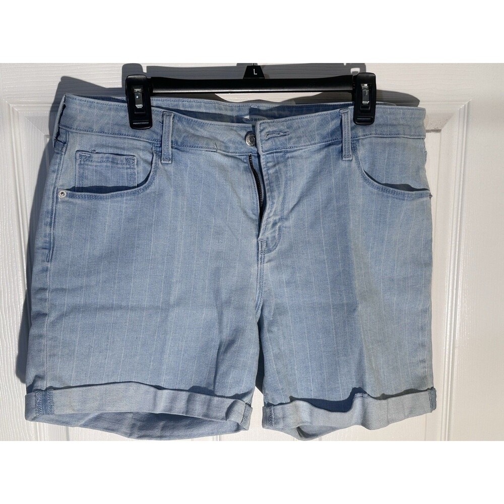 Old Navy Denim Shorts W/cuff.  Light Blue W/ White Stripe. 4 Inch Inseam